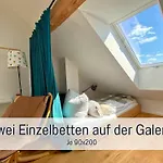 Landloft Linum - Ausgebaute Scheune Mit Aussicht, Naturpool, Kamin, Sauna, Luxusausbau, Handverlesene Midcentury Moebel & Kunst * Fehrbellin