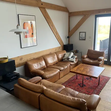 Landloft Linum - Ausgebaute Scheune Mit Aussicht, Naturpool, Kamin, Sauna, Luxusausbau, Handverlesene Midcentury Moebel & Kunst アパート