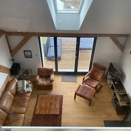 Apartment Landloft Linum - Ausgebaute Scheune Mit Blick Ins Vogelschutzgebiet, Kamin, Luxusausbau, Handverlesene Midcentury Moebel & Kunst