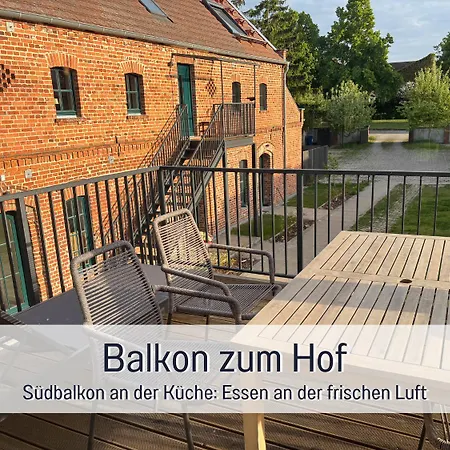 Lägenhet Landloft Linum - Ausgebaute Scheune Mit Aussicht, Naturpool, Kamin, Sauna, Luxusausbau, Handverlesene Midcentury Moebel & Kunst