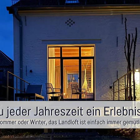 Appartement Landloft Linum - Ausgebaute Scheune Mit Aussicht, Naturpool, Kamin, Sauna, Luxusausbau, Handverlesene Midcentury Moebel & Kunst Fehrbellin